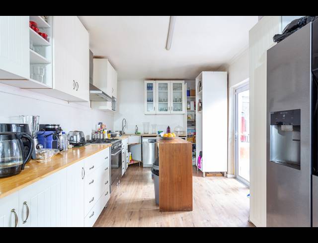 4 BEDROOM FREEHOLD RENTED IN RETREAT
